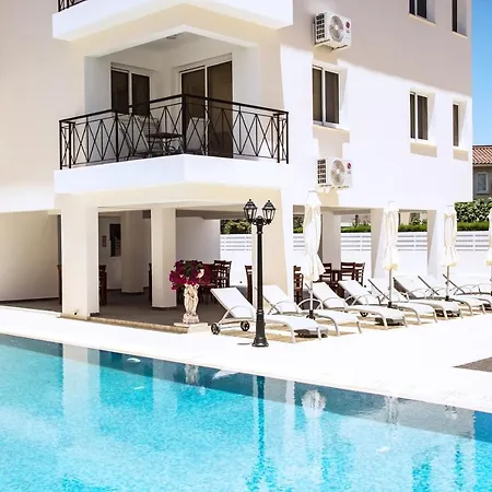 Carisa Livadia Gardens Apartment Exterior photo